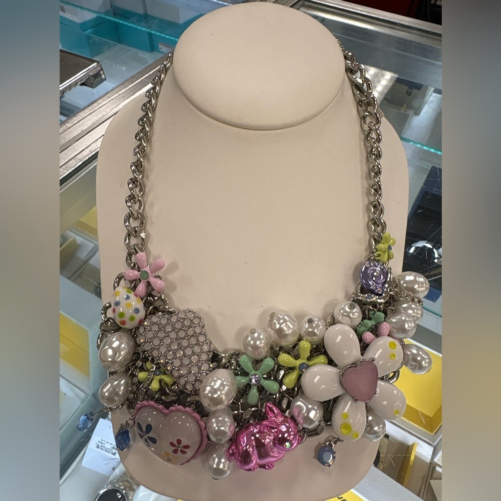Spring Sprung🐇Necklace - Picture 3 of 6